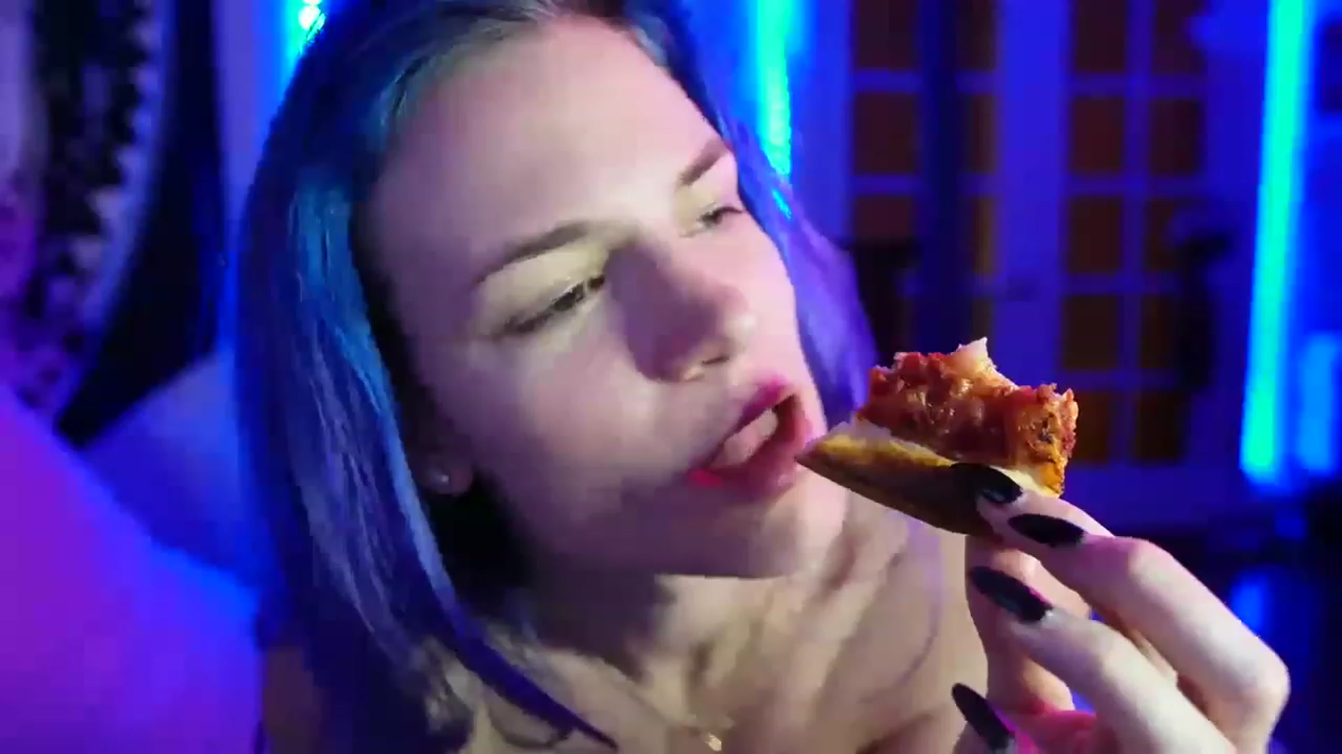 Gallery image thumbnail from Gia_Hill's myfreecams stream on, 02/19/2023, 09:44 image 12 of 20