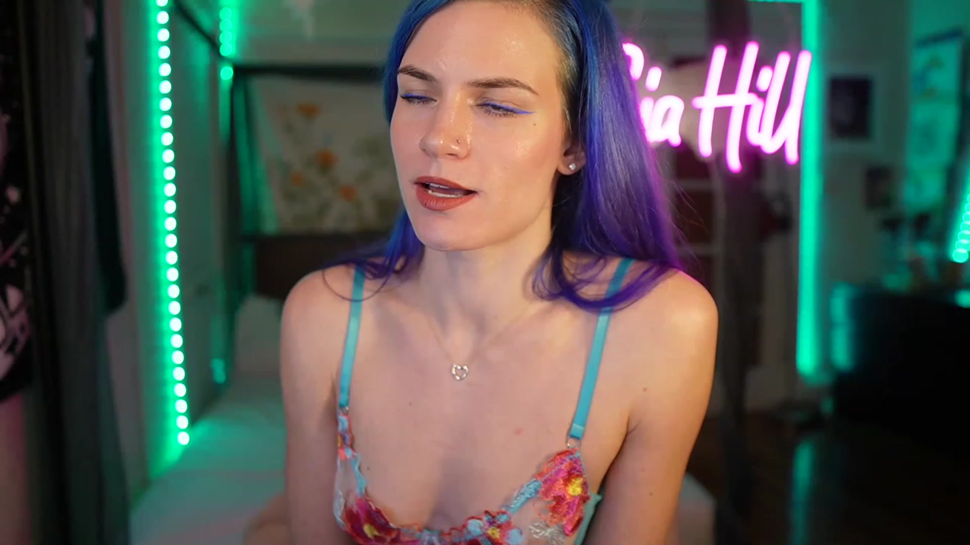 Gallery image thumbnail from Gia_Hill's myfreecams stream on, 02/23/2023, 03:14 image 4 of 20
