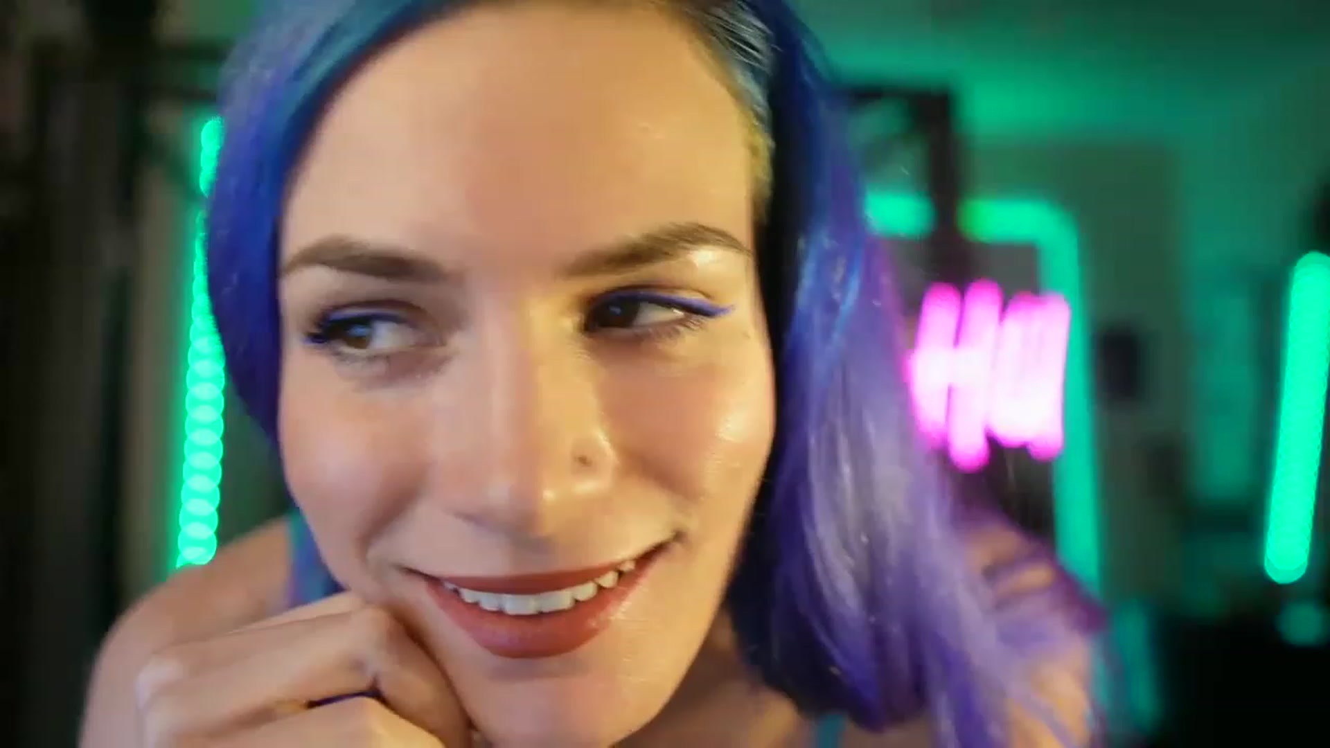 Gallery image thumbnail from Gia_Hill's myfreecams stream on, 02/23/2023, 03:14 image 10 of 20