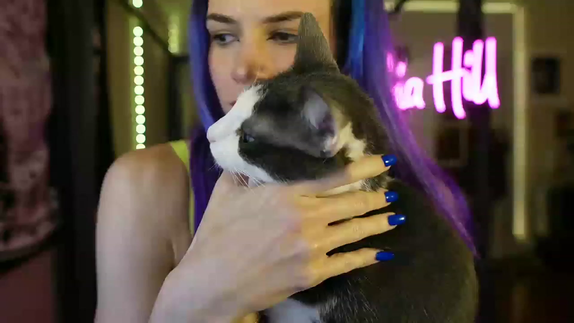 Gallery image thumbnail from Gia_Hill's myfreecams stream on, 02/25/2023, 02:19 image 8 of 20