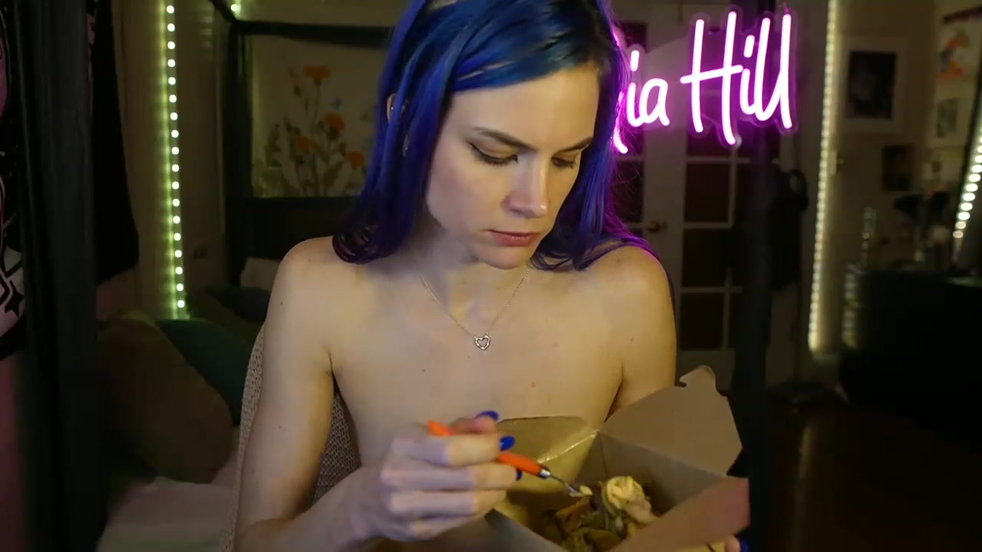 Gallery image thumbnail from Gia_Hill's myfreecams stream on, 02/25/2023, 04:58 image 17 of 20