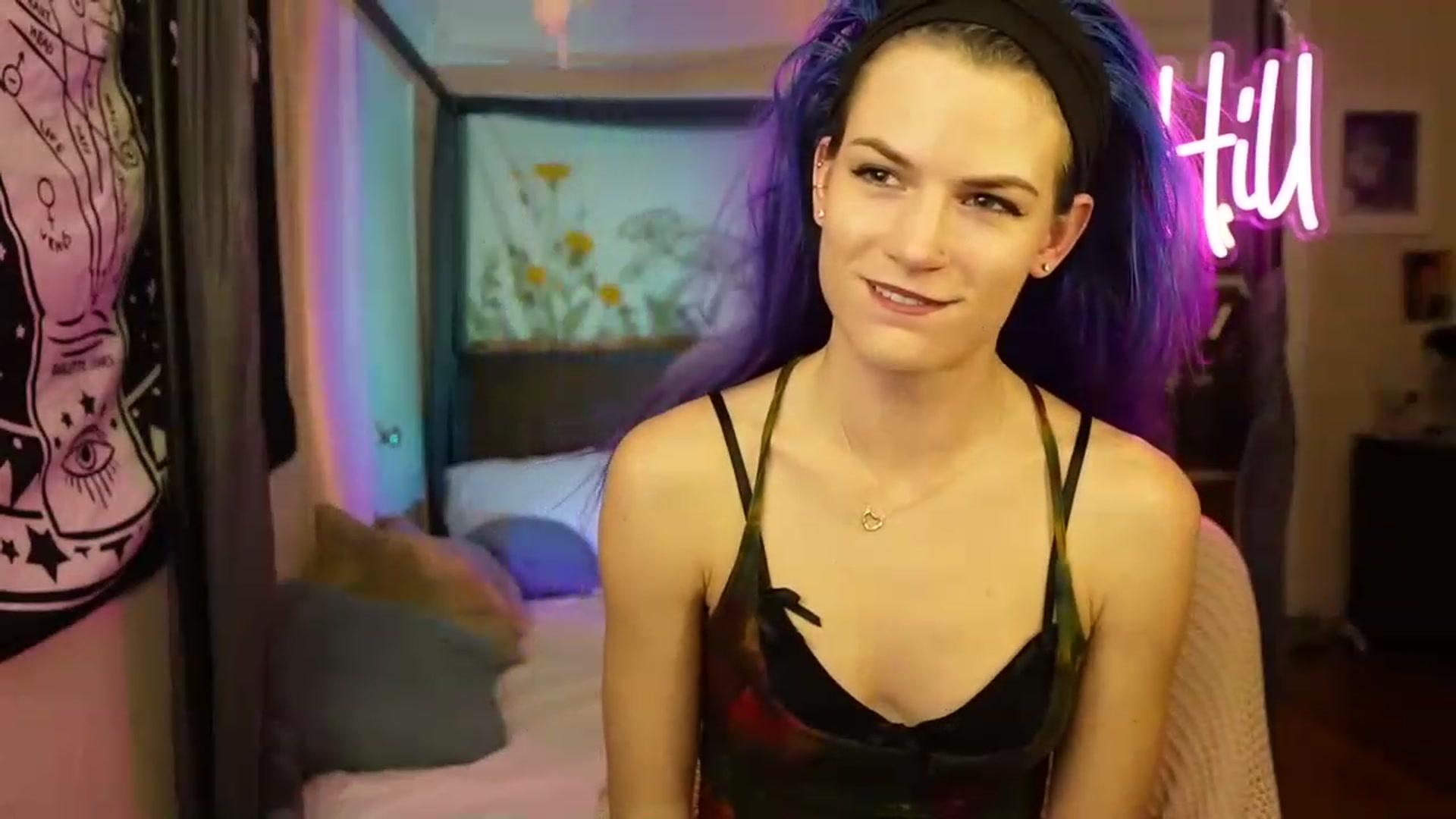Gallery image thumbnail from Gia_Hill's myfreecams stream on, 02/26/2023, 03:47 image 10 of 20