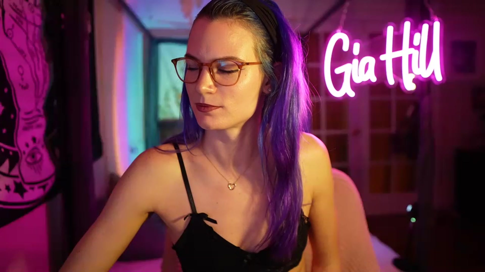 Gallery image thumbnail from Gia_Hill's myfreecams stream on, 02/26/2023, 03:47 image 18 of 20