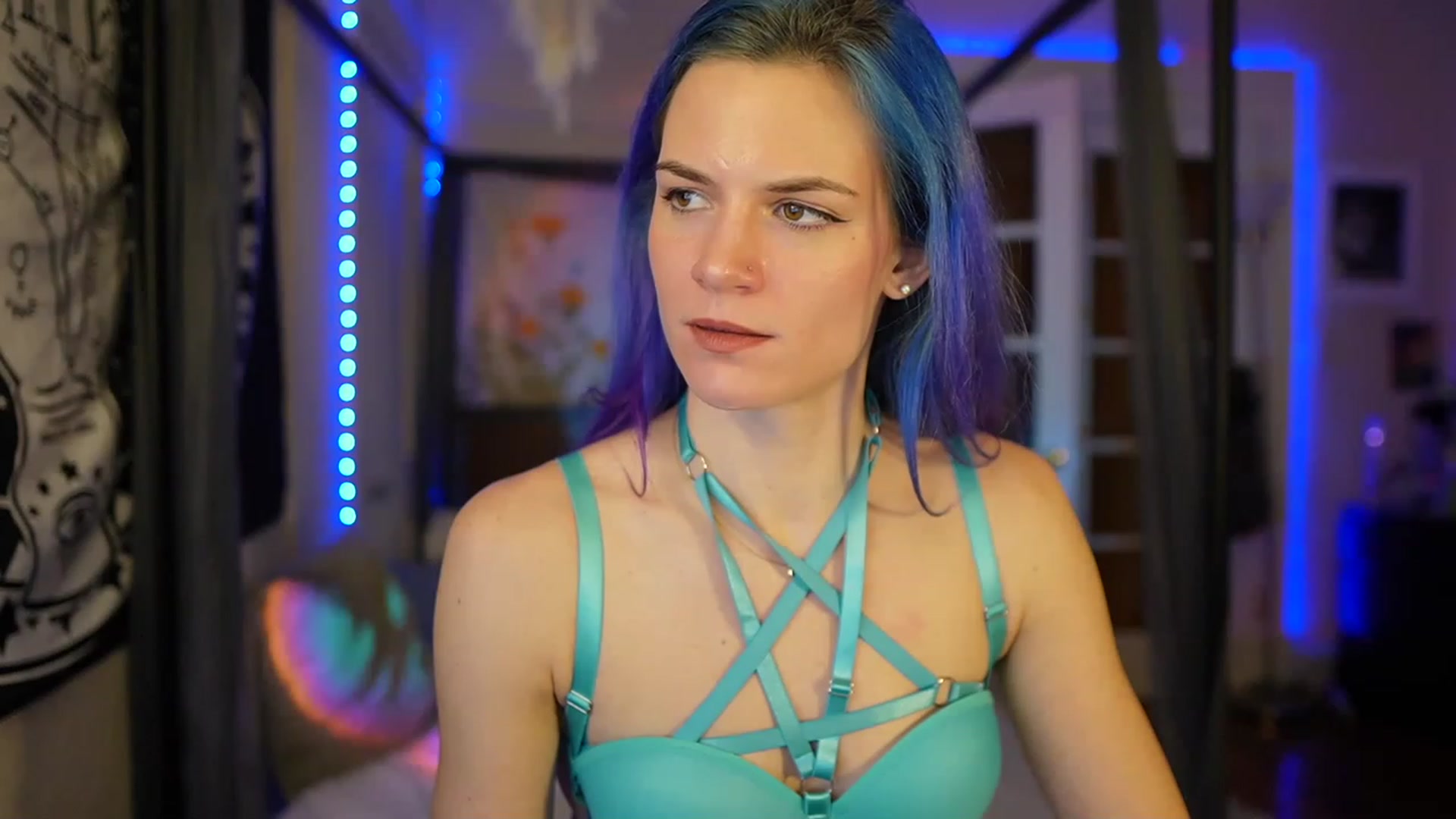Gallery image thumbnail from Gia_Hill's myfreecams stream on, 02/28/2023, 02:58 image 9 of 20