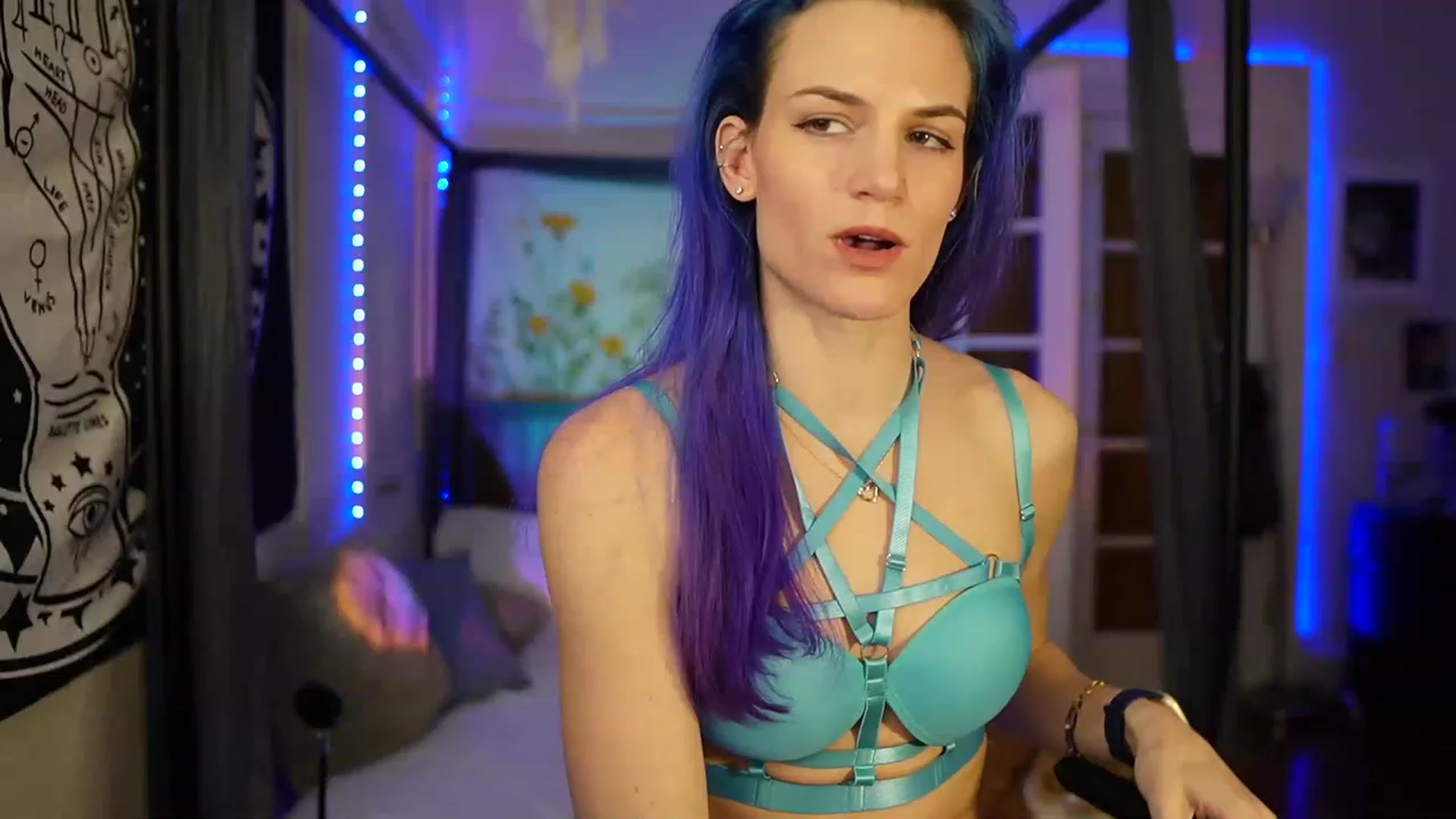 Gallery image thumbnail from Gia_Hill's myfreecams stream on, 02/28/2023, 05:14 image 4 of 20