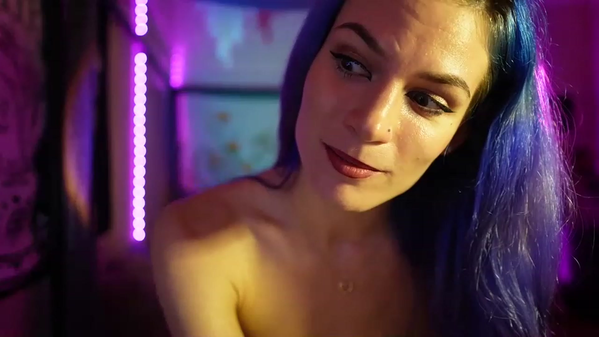 Gallery image thumbnail from Gia_Hill's myfreecams stream on, 03/01/2023, 04:18 image 6 of 20