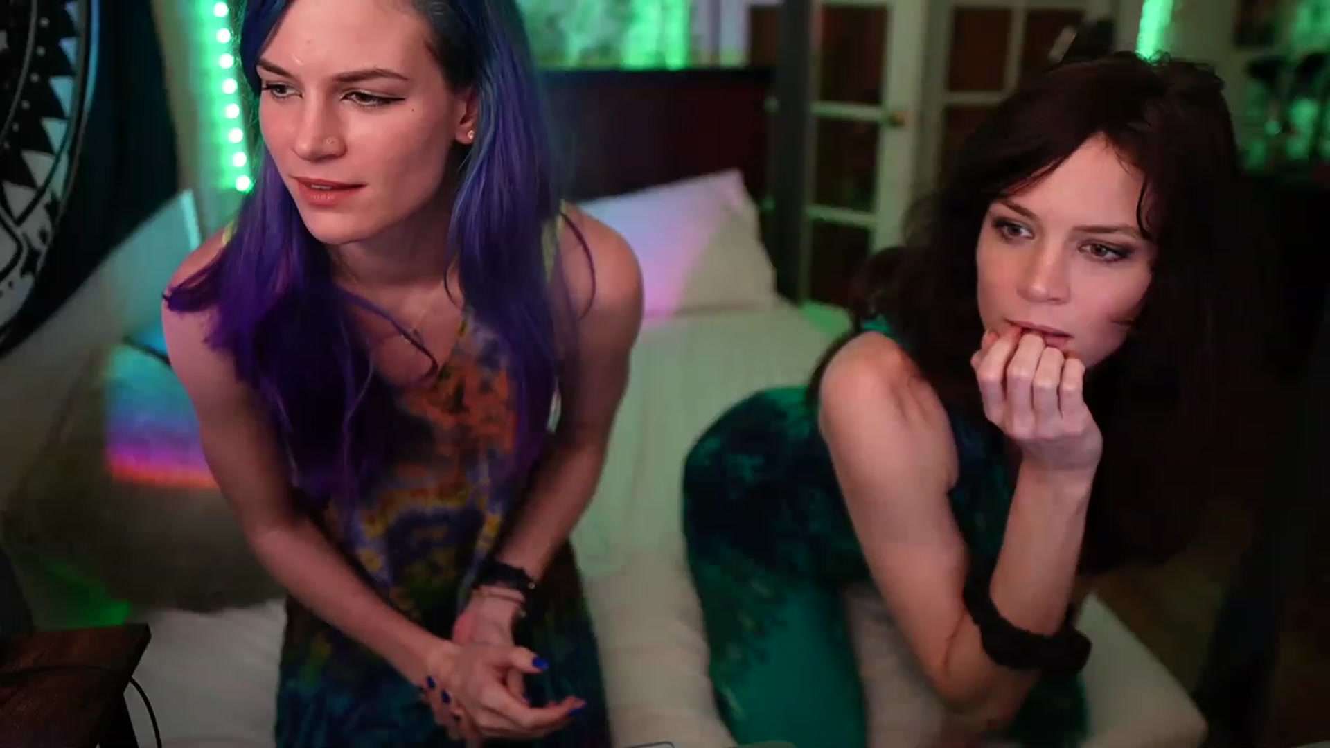 Gallery image thumbnail from Gia_Hill's myfreecams stream on, 03/03/2023, 01:32 image 4 of 20