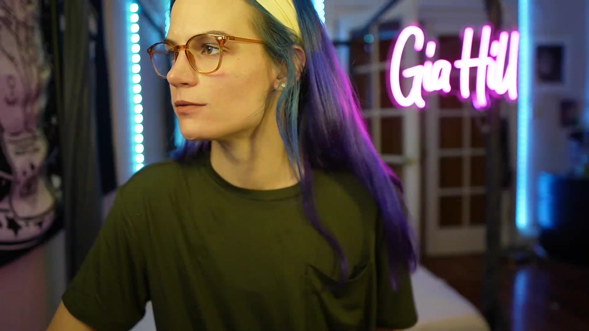 Gallery image thumbnail from Gia_Hill's myfreecams stream on, 03/04/2023, 02:23 image 6 of 20