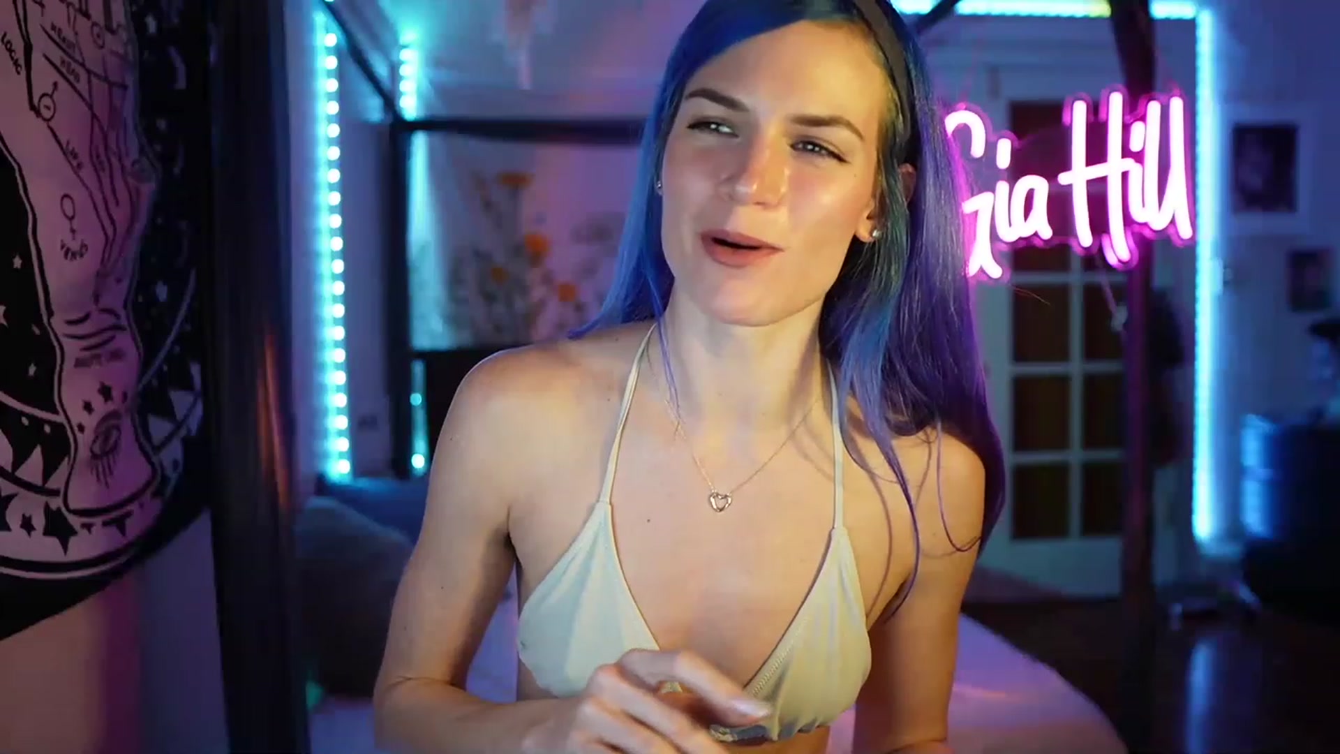 Gallery image thumbnail from Gia_Hill's myfreecams stream on, 03/07/2023, 03:23 image 7 of 20