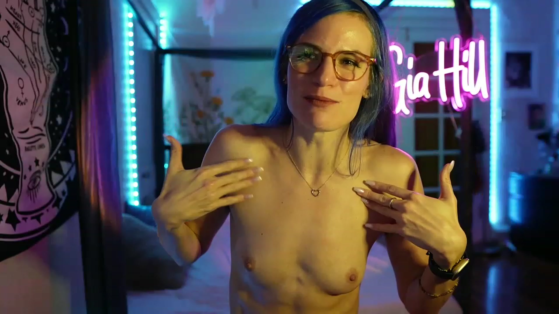 Gallery image thumbnail from Gia_Hill's myfreecams stream on, 03/07/2023, 05:22 image 10 of 20