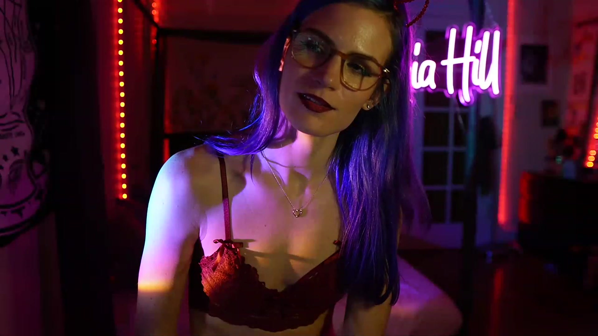 Gallery image thumbnail from Gia_Hill's myfreecams stream on, 03/08/2023, 04:44 image 17 of 20