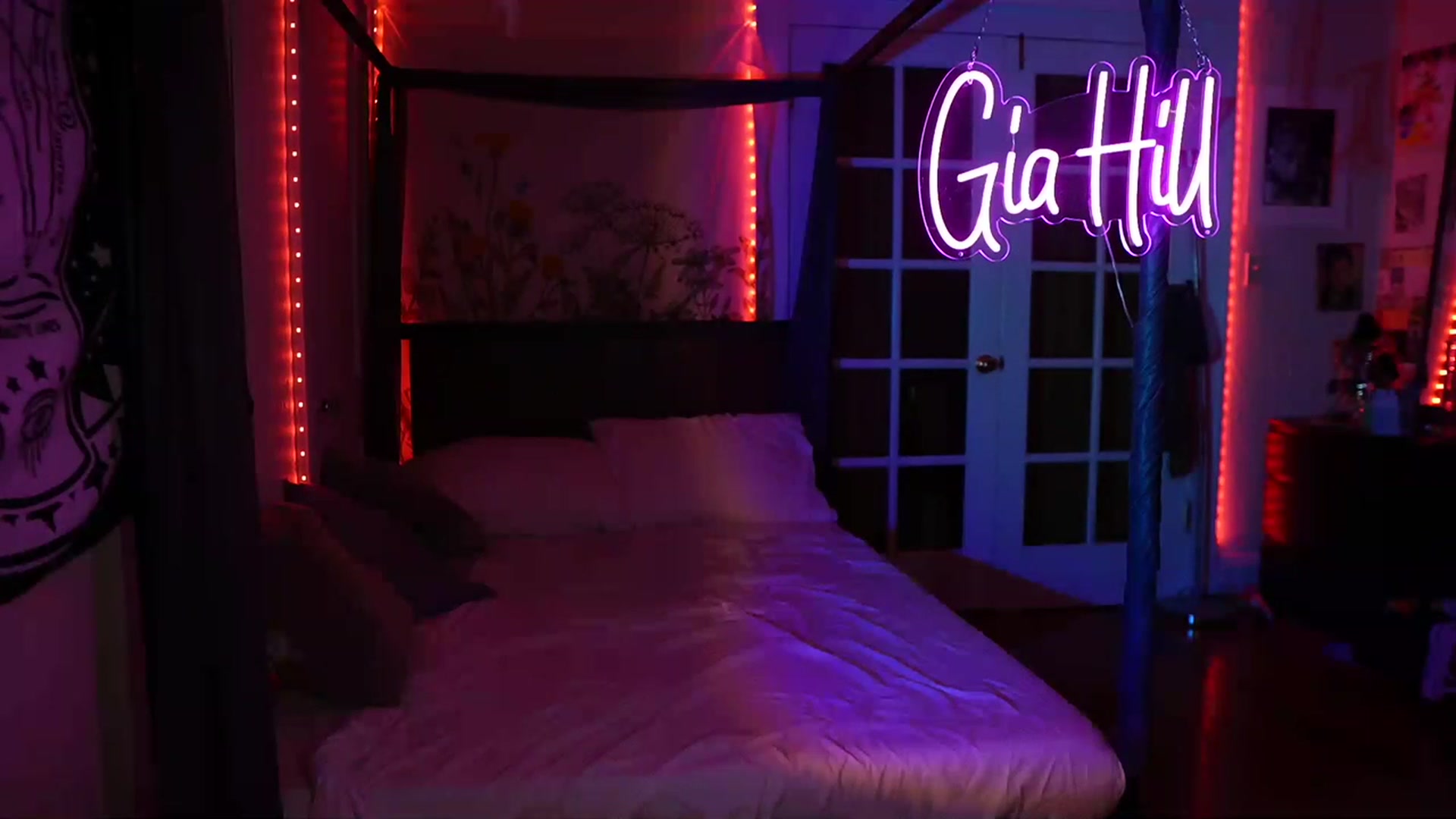 Gallery image thumbnail from Gia_Hill's myfreecams stream on, 03/08/2023, 04:44 image 18 of 20