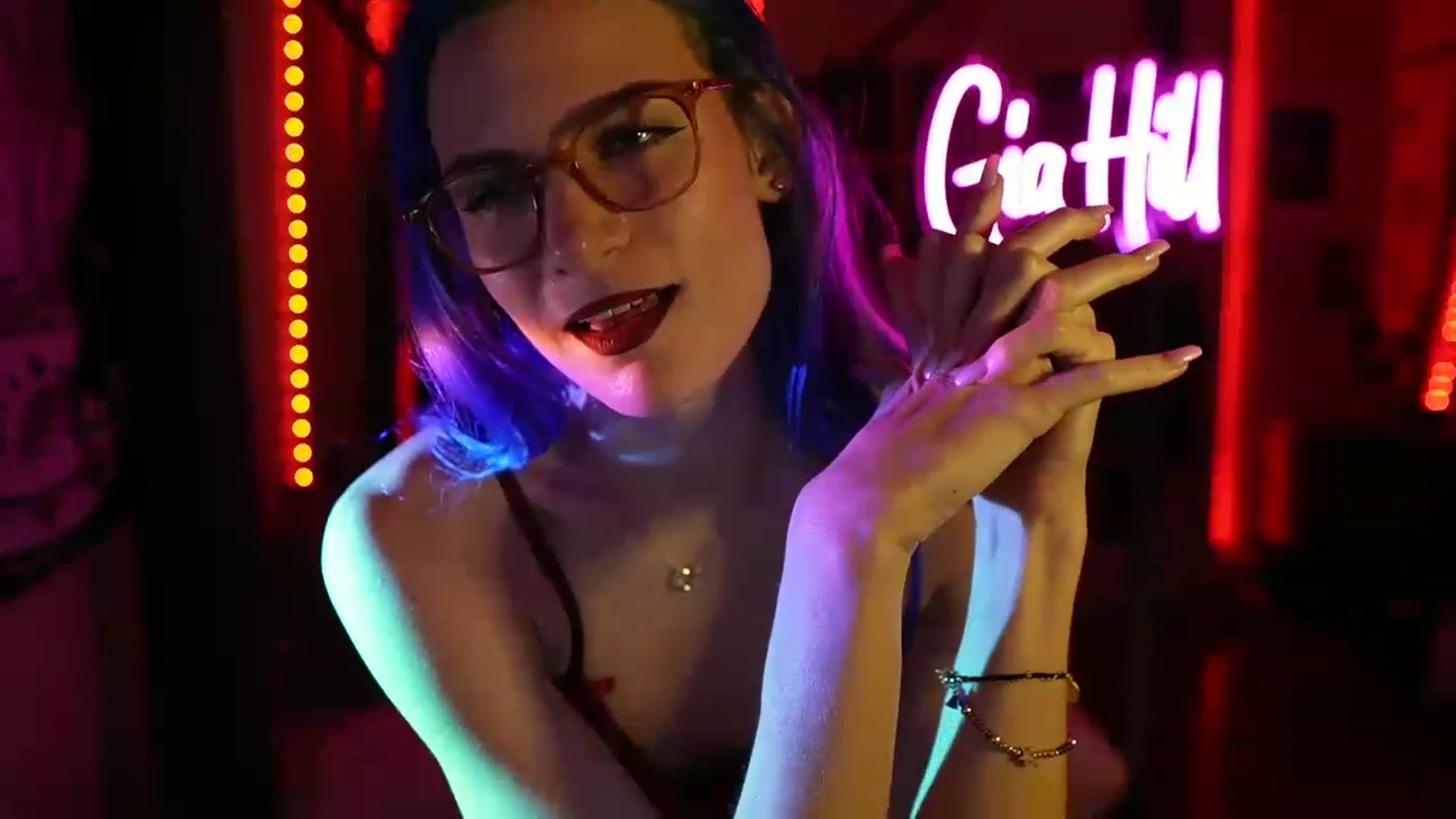 Gallery image thumbnail from Gia_Hill's myfreecams stream on, 03/08/2023, 04:44 image 5 of 20