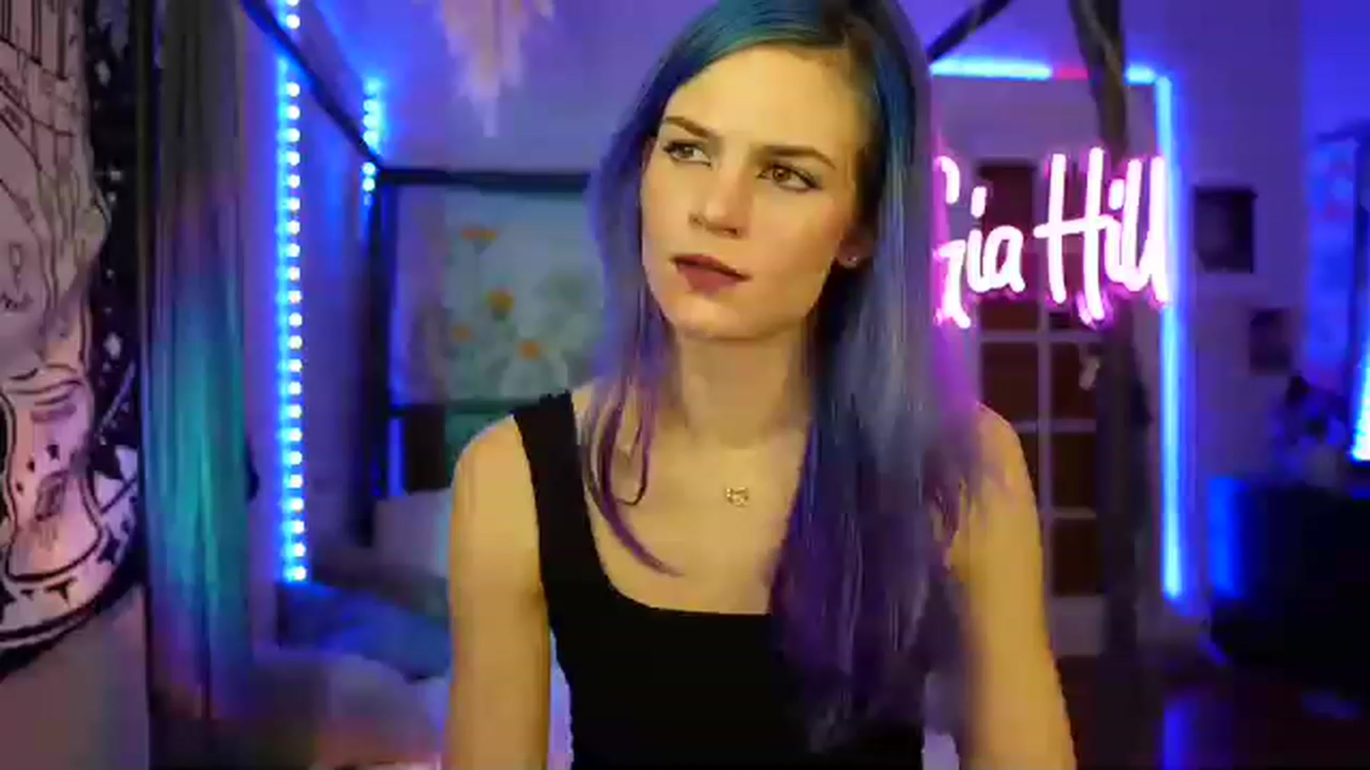 Gallery image thumbnail from Gia_Hill's myfreecams stream on, 03/09/2023, 01:32 image 1 of 20