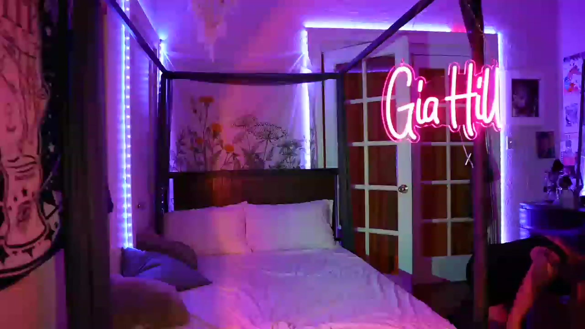 Gallery image thumbnail from Gia_Hill's myfreecams stream on, 03/09/2023, 03:13 image 14 of 20