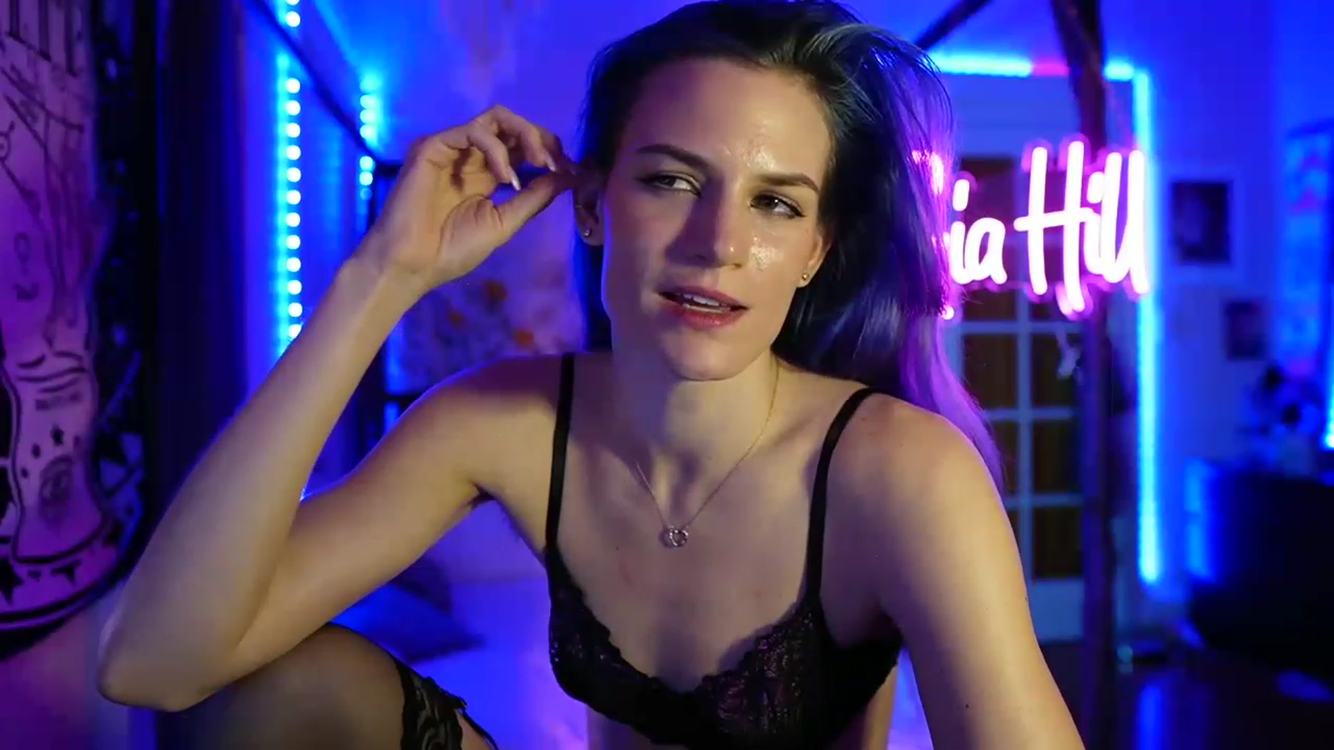 Gallery image thumbnail from Gia_Hill's myfreecams stream on, 03/09/2023, 03:13 image 5 of 20