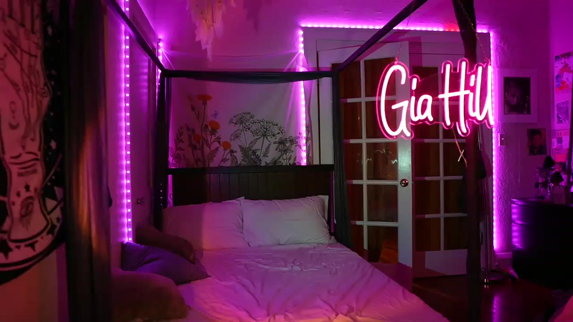 Gallery image thumbnail from Gia_Hill's myfreecams stream on, 03/09/2023, 04:32 image 13 of 20