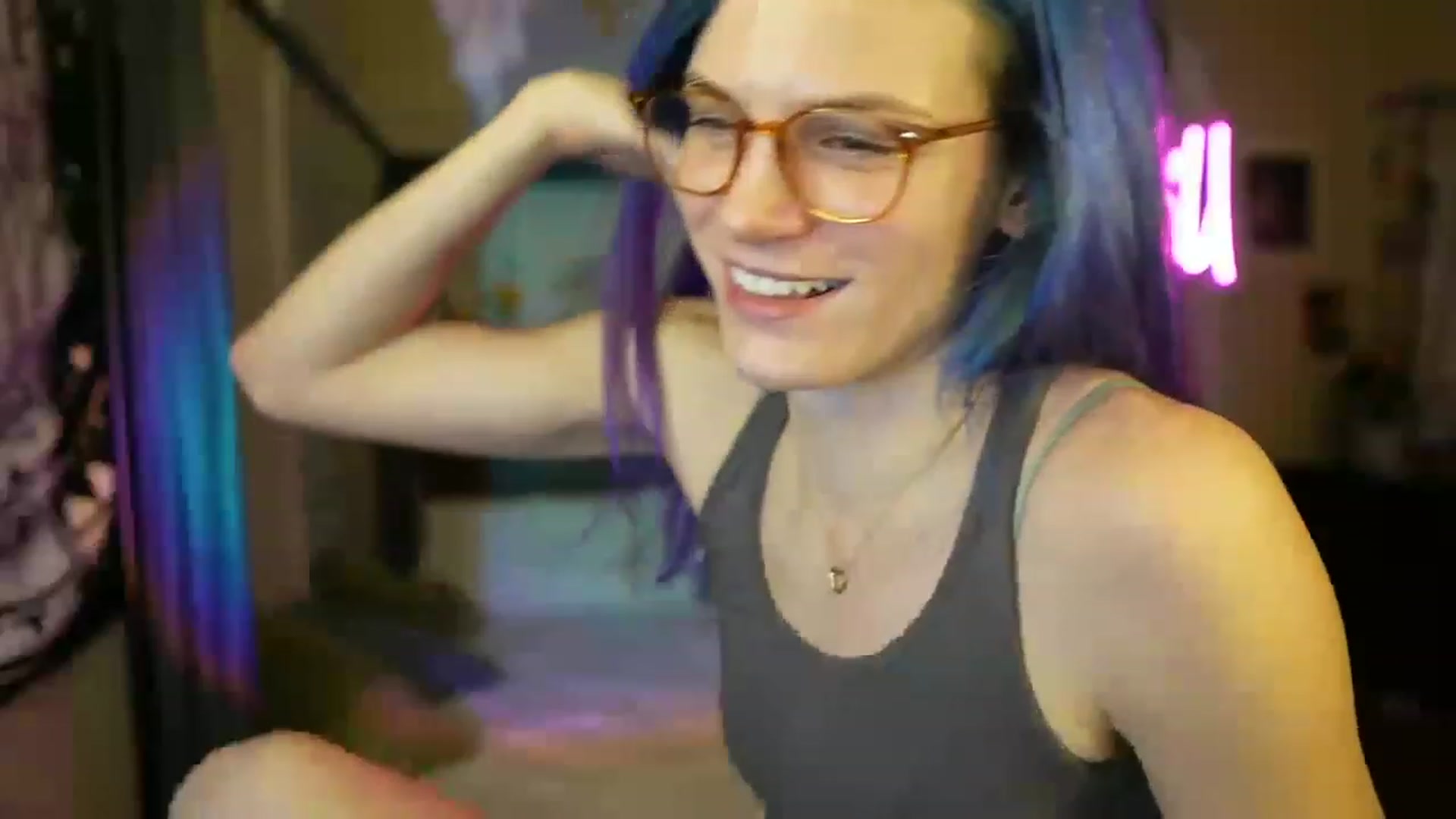 Gallery image thumbnail from Gia_Hill's myfreecams stream on, 03/10/2023, 03:23 image 5 of 20