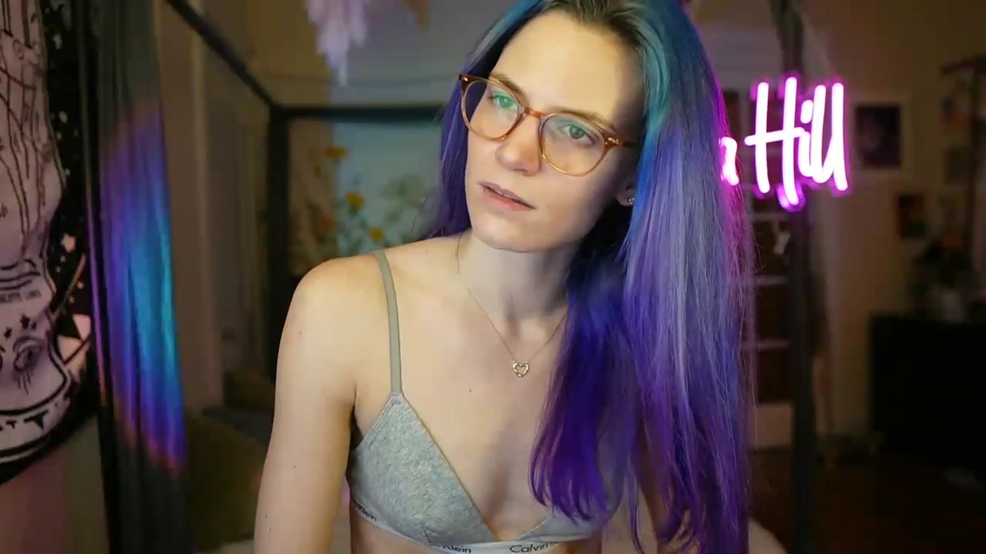 Gallery image thumbnail from Gia_Hill's myfreecams stream on, 03/10/2023, 03:47 image 5 of 20