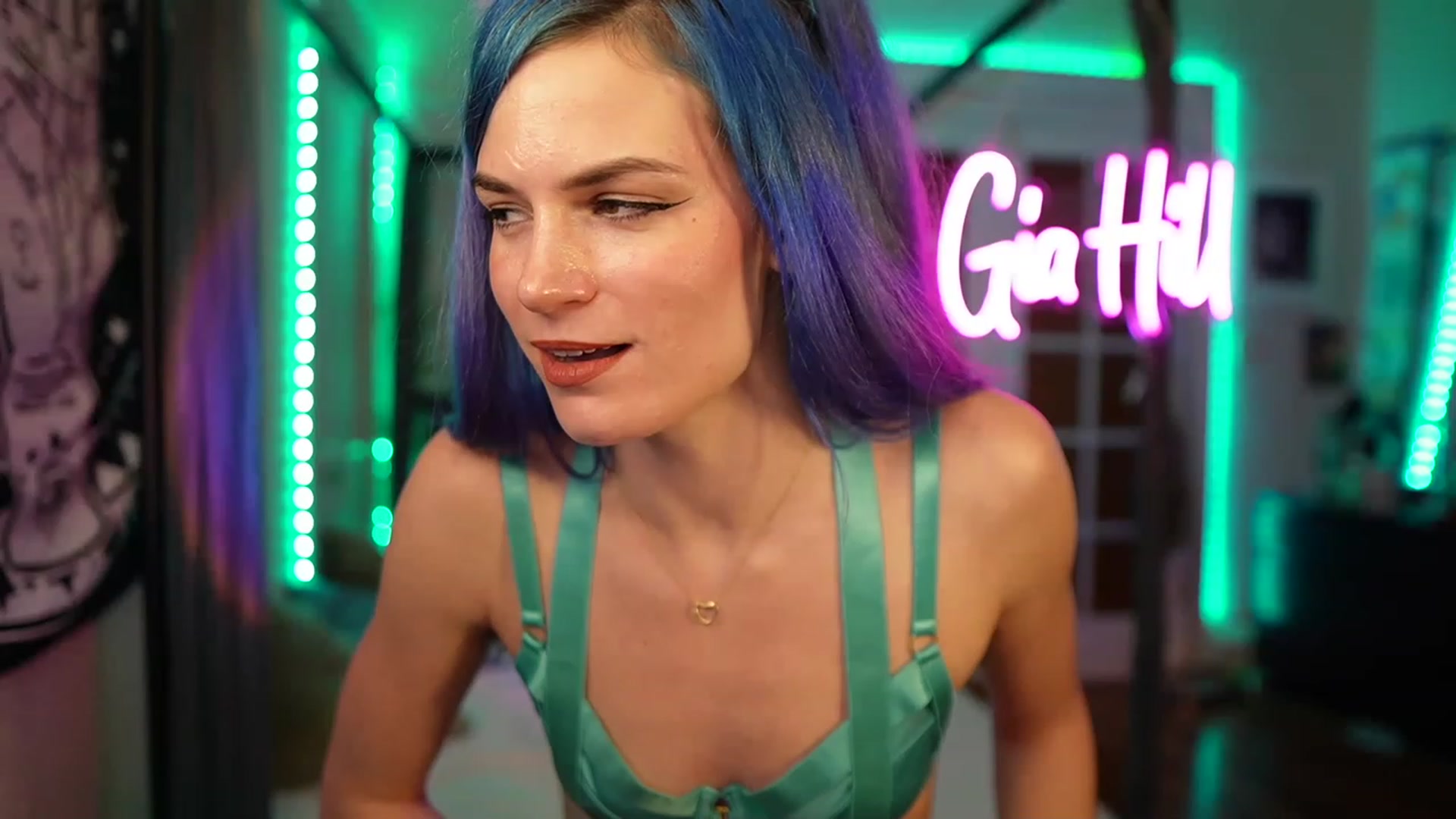 Gallery image thumbnail from Gia_Hill's myfreecams stream on, 03/11/2023, 02:06 image 12 of 20