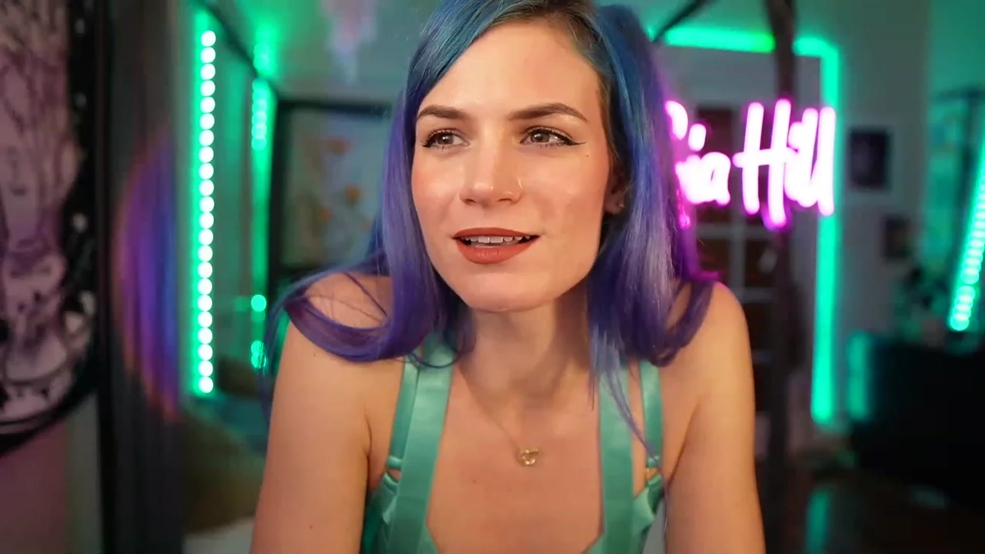 Gallery image thumbnail from Gia_Hill's myfreecams stream on, 03/11/2023, 02:06 image 11 of 20