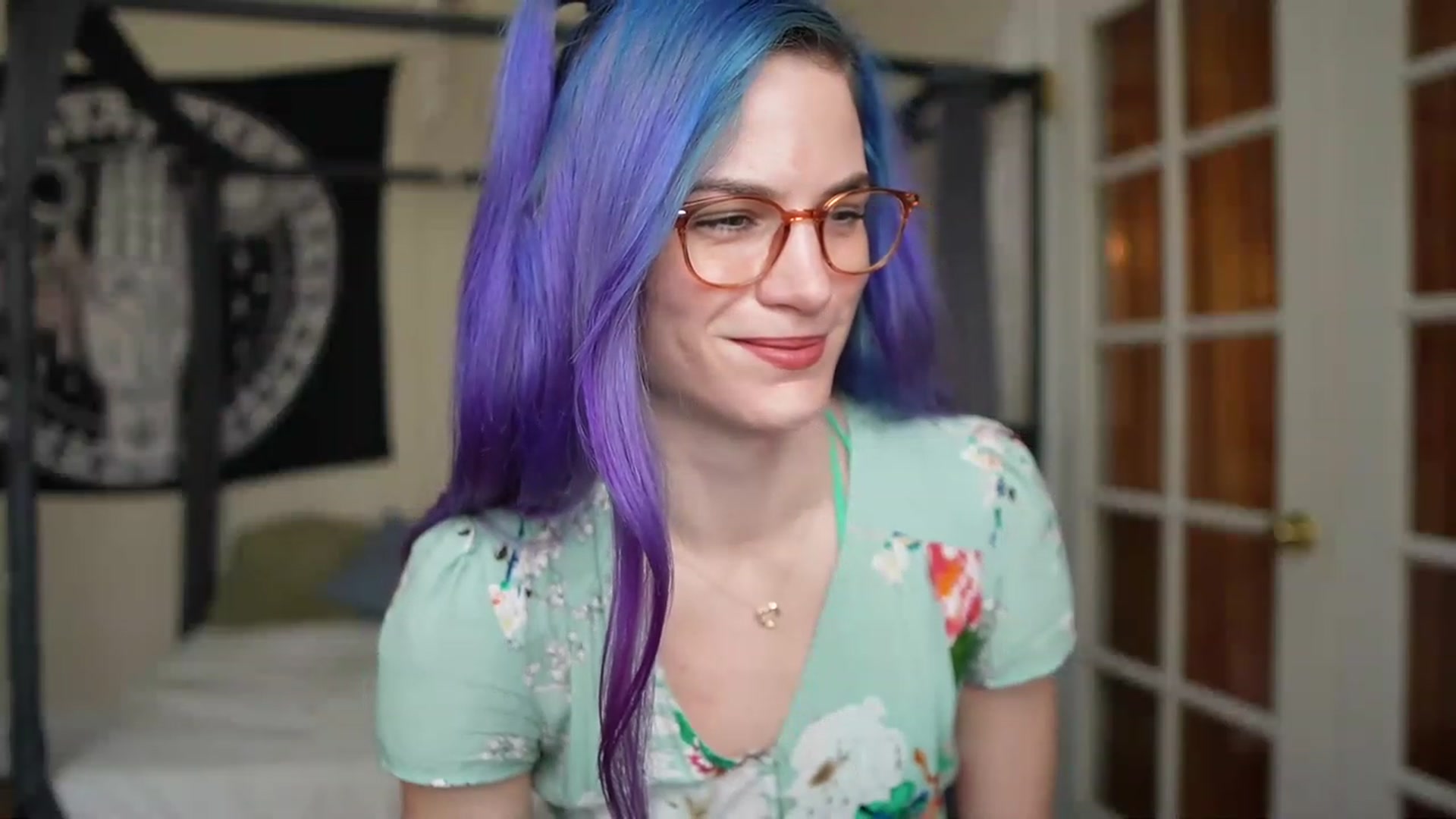 Gallery image thumbnail from Gia_Hill's myfreecams stream on, 03/11/2023, 21:44 image 6 of 20