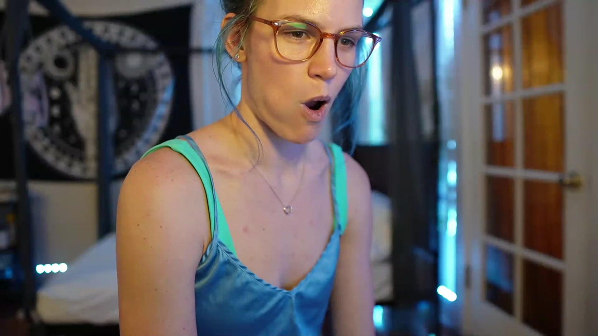 Gallery image thumbnail from Gia_Hill's myfreecams stream on, 03/15/2023, 02:51 image 3 of 20