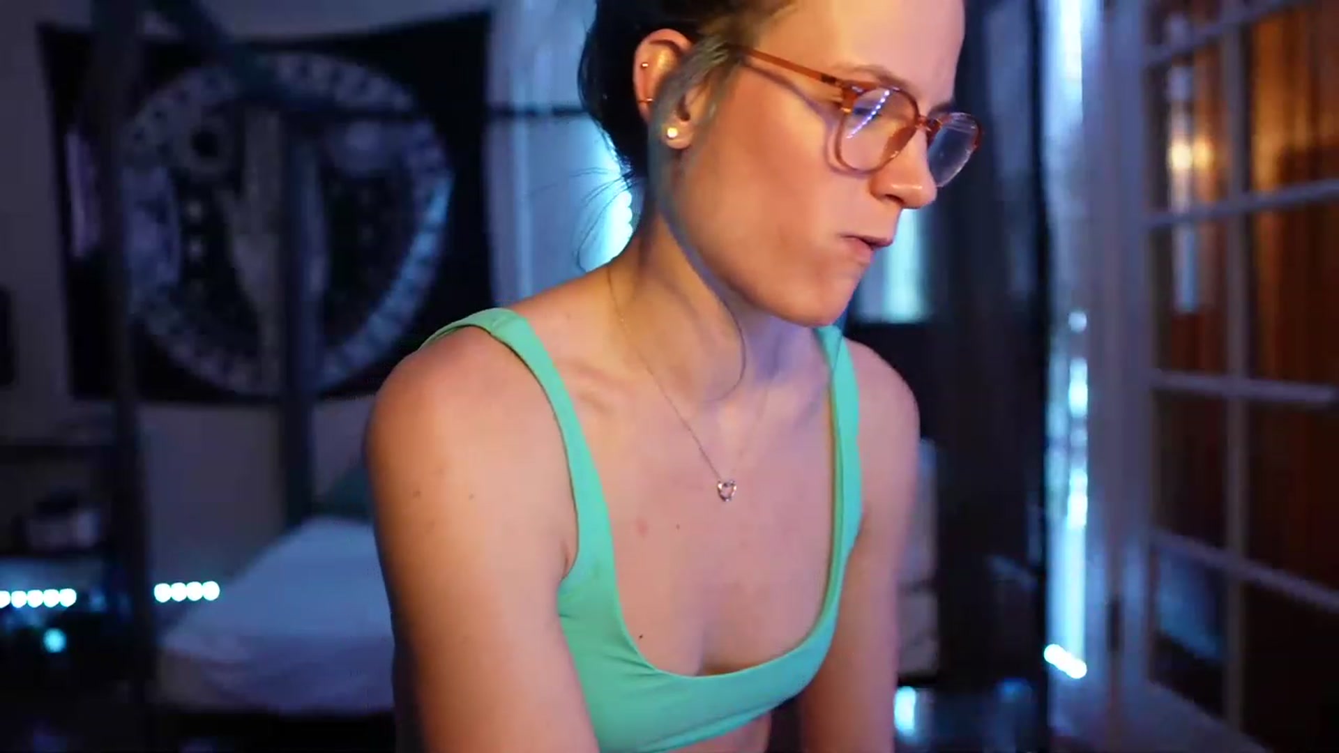 Gallery image thumbnail from Gia_Hill's myfreecams stream on, 03/15/2023, 02:51 image 13 of 20