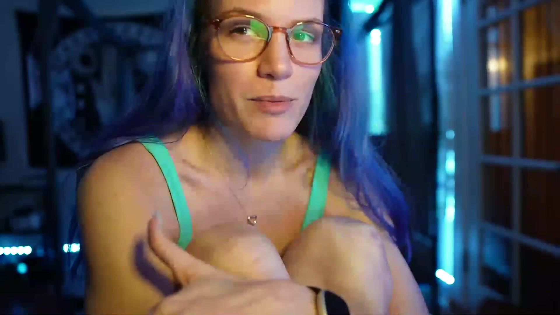 Gallery image thumbnail from Gia_Hill's myfreecams stream on, 03/15/2023, 03:03 image 17 of 20