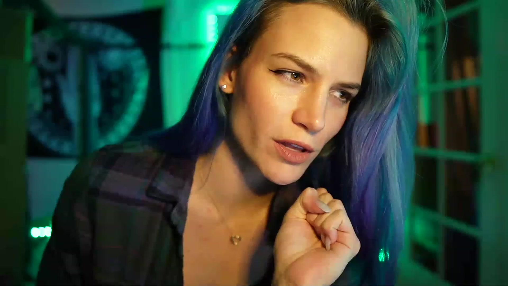 Gallery image thumbnail from Gia_Hill's myfreecams stream on, 03/16/2023, 01:26 image 14 of 20