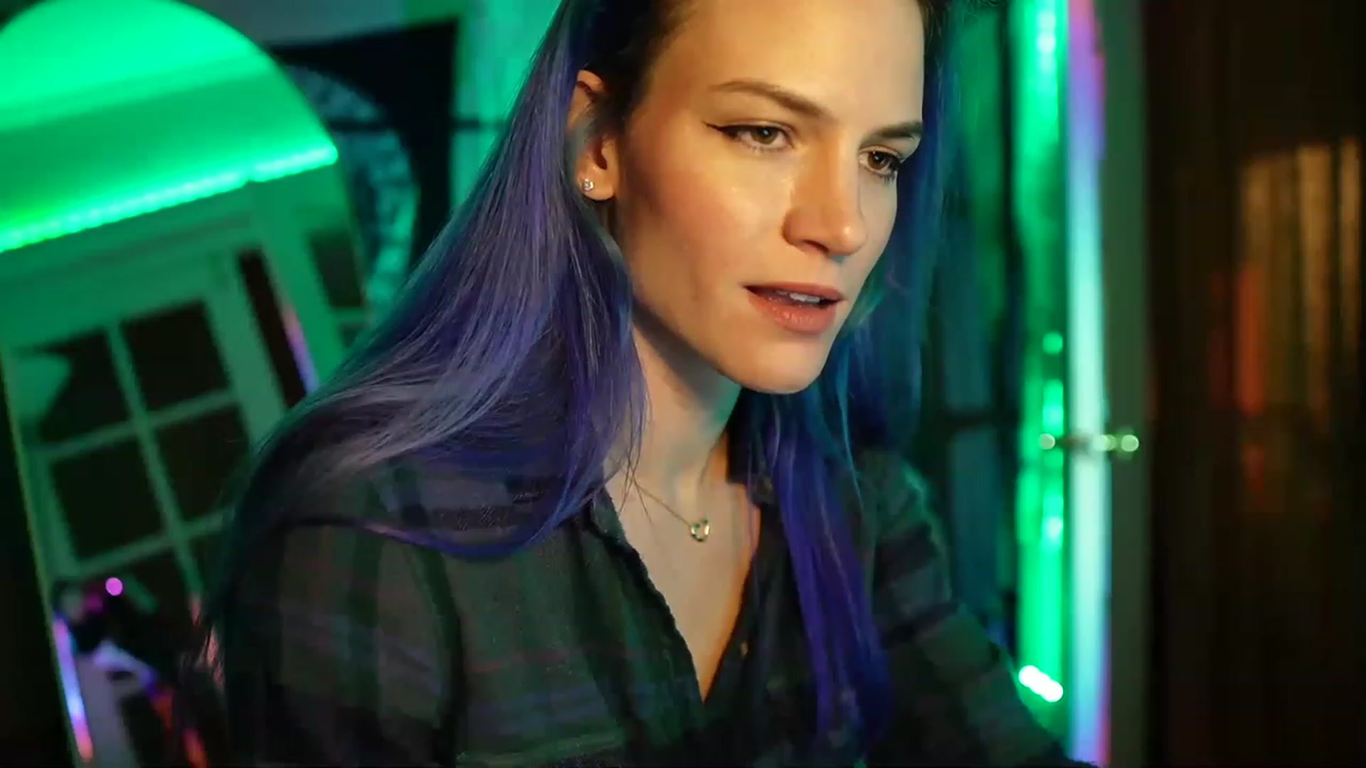 Gallery image thumbnail from Gia_Hill's myfreecams stream on, 03/16/2023, 01:26 image 6 of 20