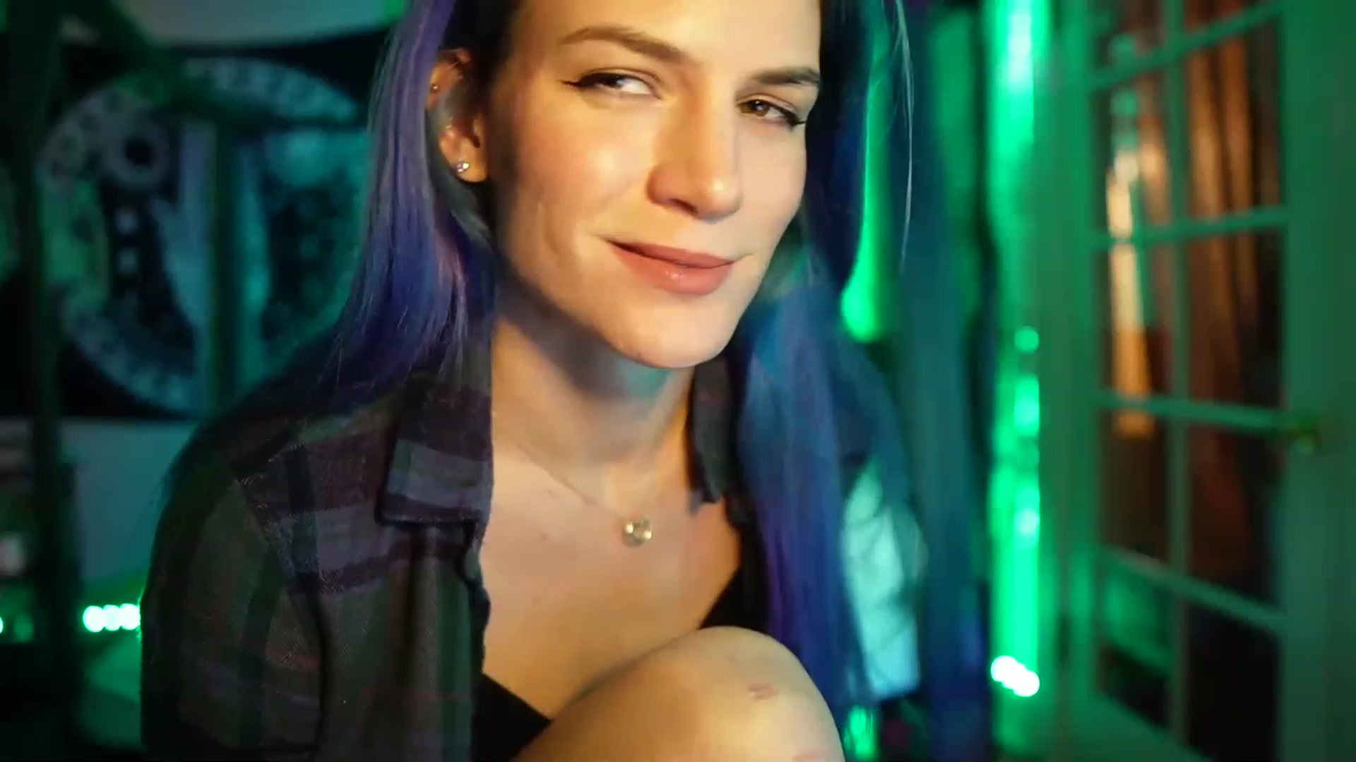 Gallery image thumbnail from Gia_Hill's myfreecams stream on, 03/16/2023, 01:26 image 20 of 20