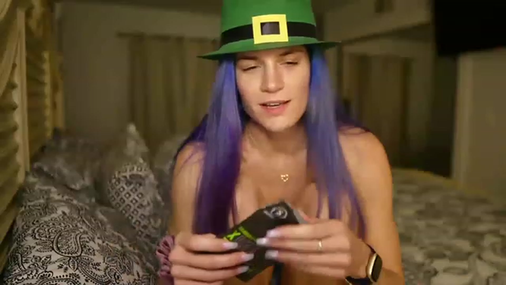 Gallery image thumbnail from Gia_Hill's myfreecams stream on, 03/17/2023, 05:03 image 18 of 20