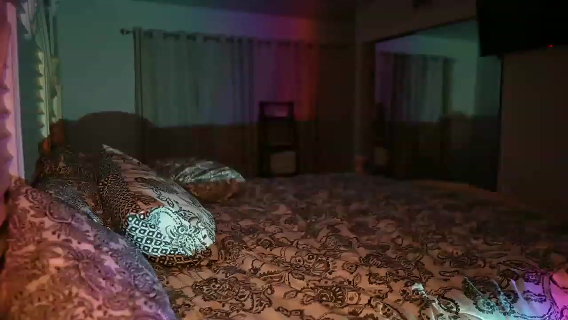Gallery image thumbnail from Gia_Hill's myfreecams stream on, 03/17/2023, 06:18 image 20 of 20