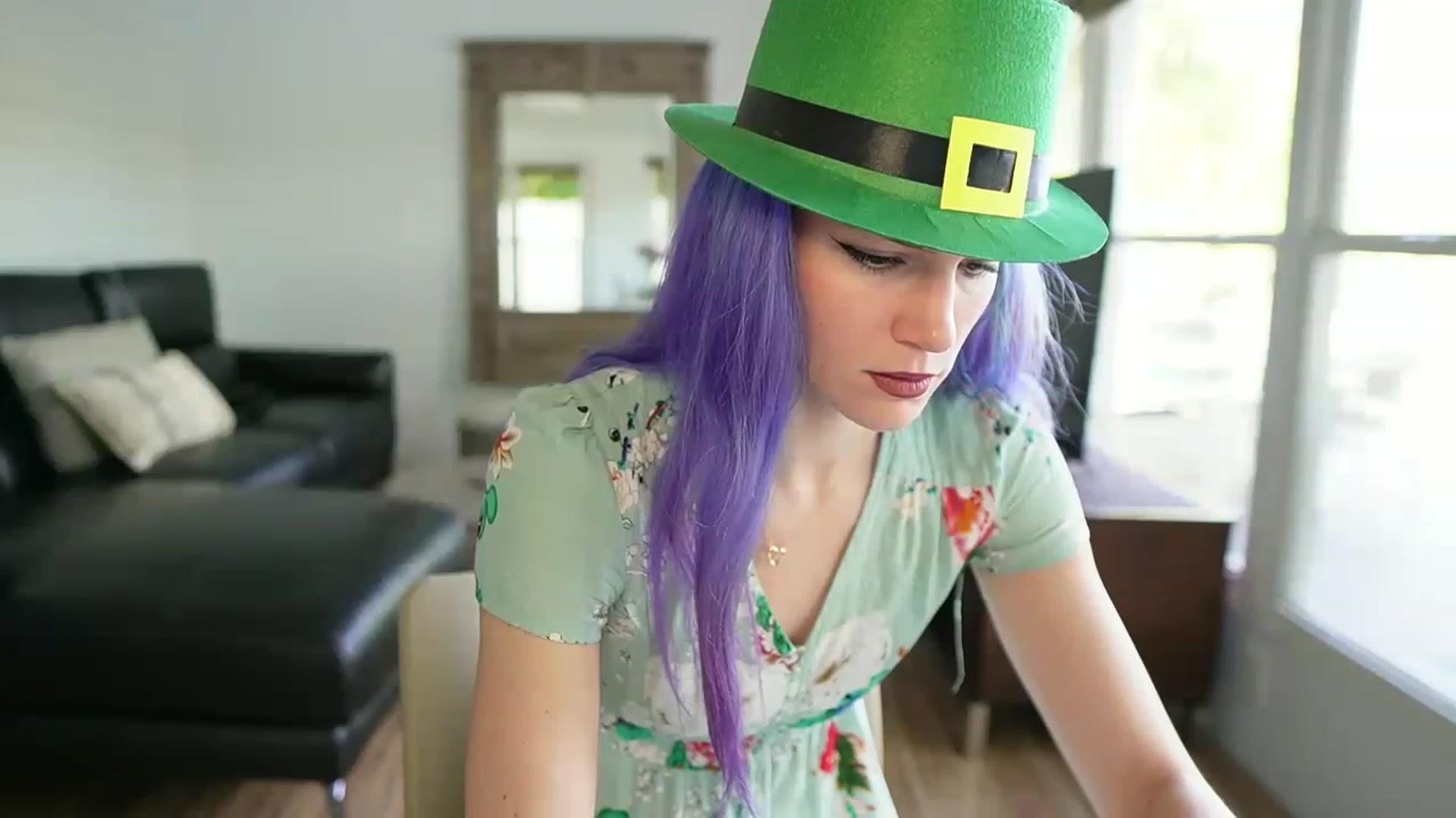 Gallery image thumbnail from Gia_Hill's myfreecams stream on, 03/17/2023, 22:06 image 3 of 20