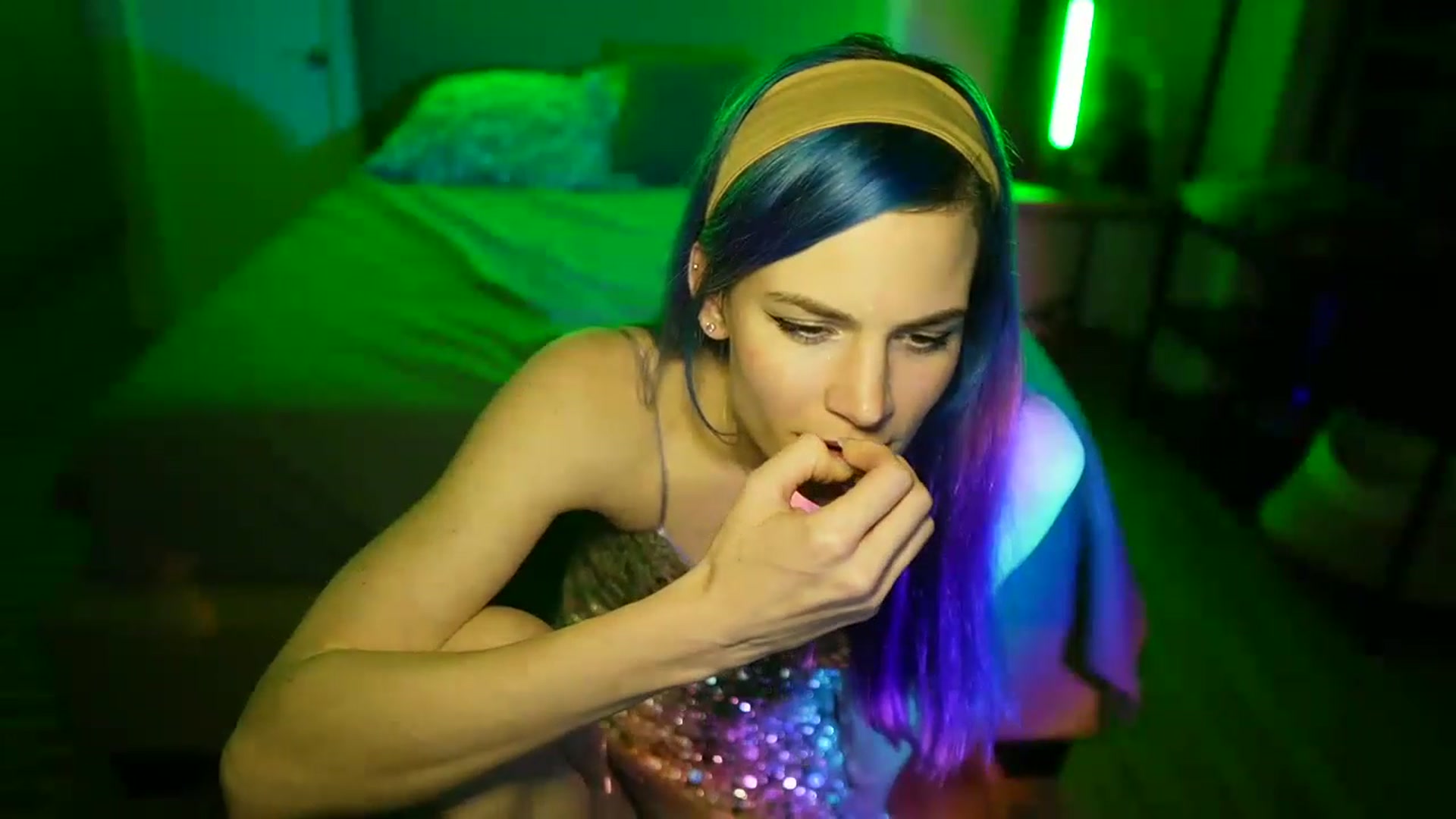 Gallery image thumbnail from Gia_Hill's myfreecams stream on, 03/18/2023, 05:56 image 9 of 20