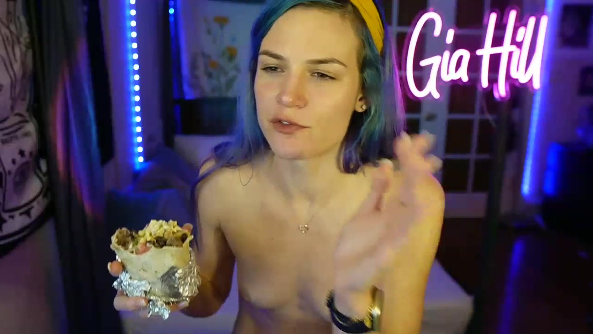 Gallery image thumbnail from Gia_Hill's myfreecams stream on, 03/28/2023, 03:30 image 16 of 20