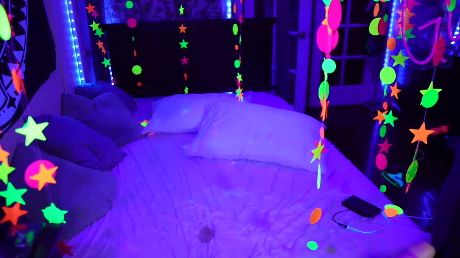 Gallery image thumbnail from Gia_Hill's myfreecams stream on, 04/01/2023, 09:43 image 12 of 20