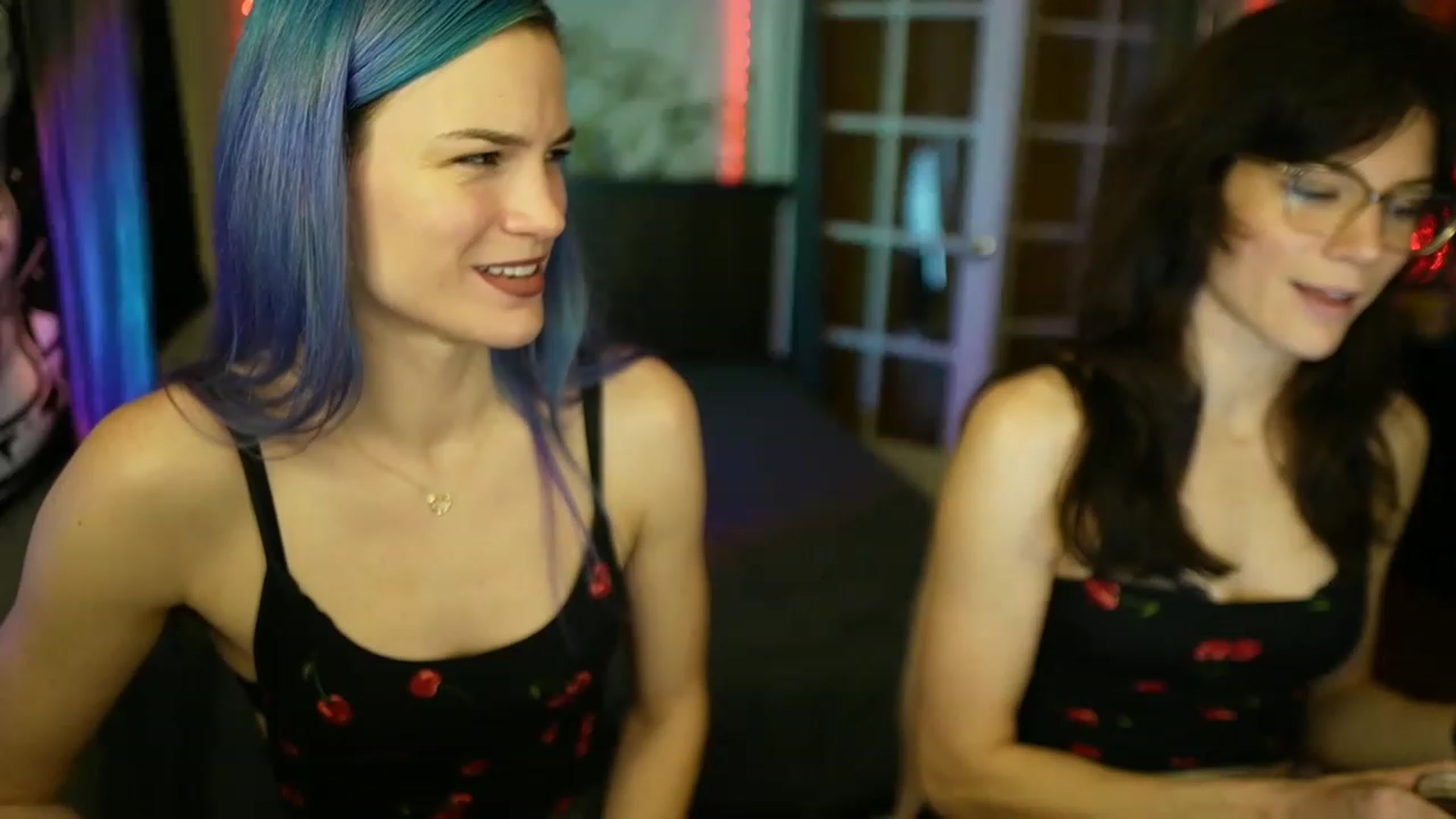 Gallery image thumbnail from Gia_Hill's myfreecams stream on, 04/06/2023, 23:42 image 15 of 20