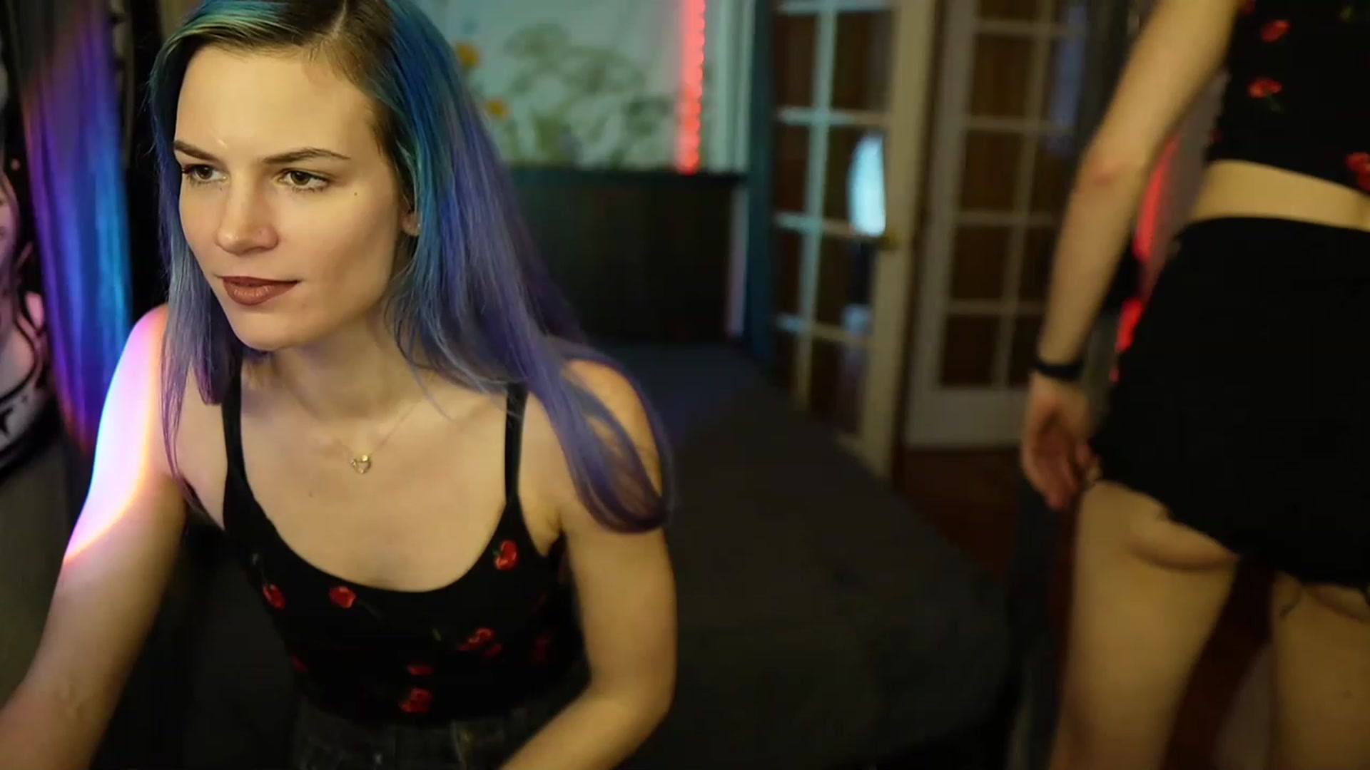 Gallery image thumbnail from Gia_Hill's myfreecams stream on, 04/06/2023, 23:42 image 5 of 20