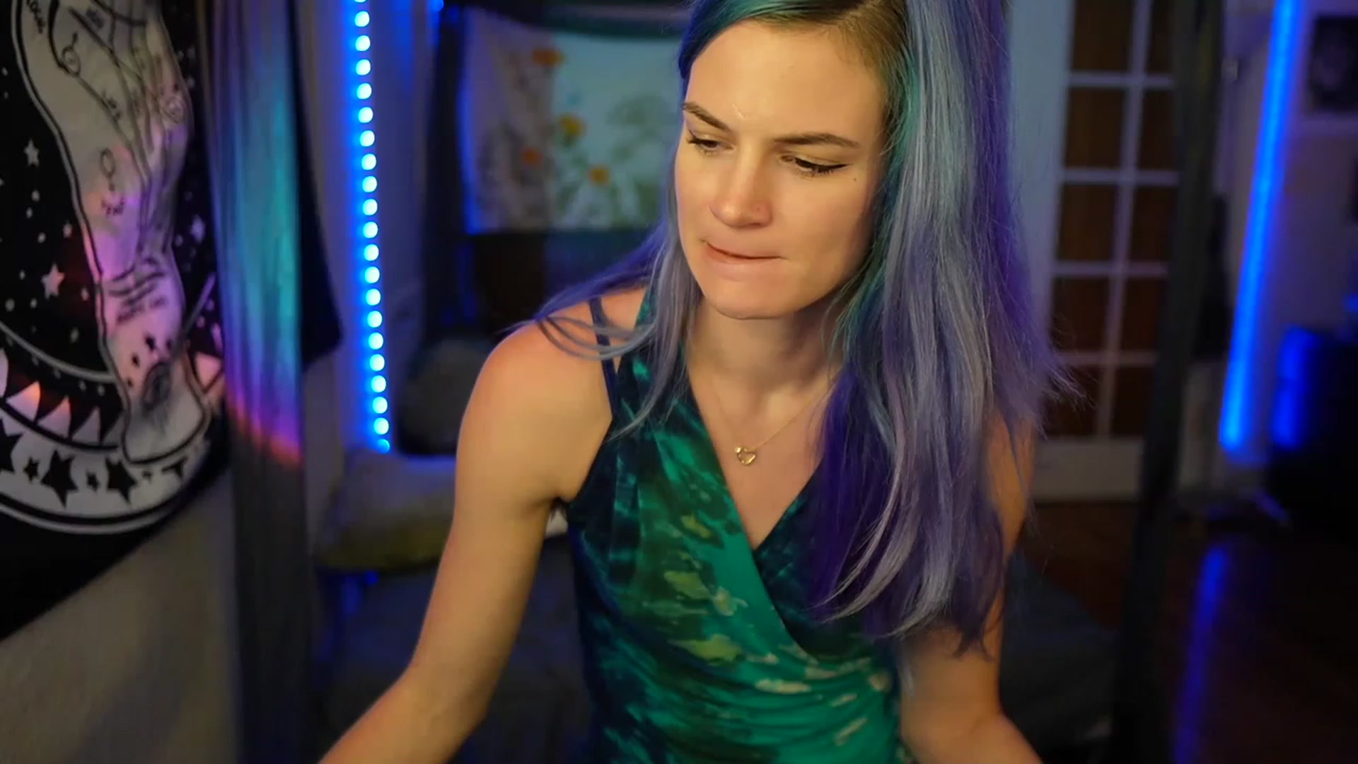 Gallery image thumbnail from Gia_Hill's myfreecams stream on, 04/08/2023, 03:38 image 1 of 20