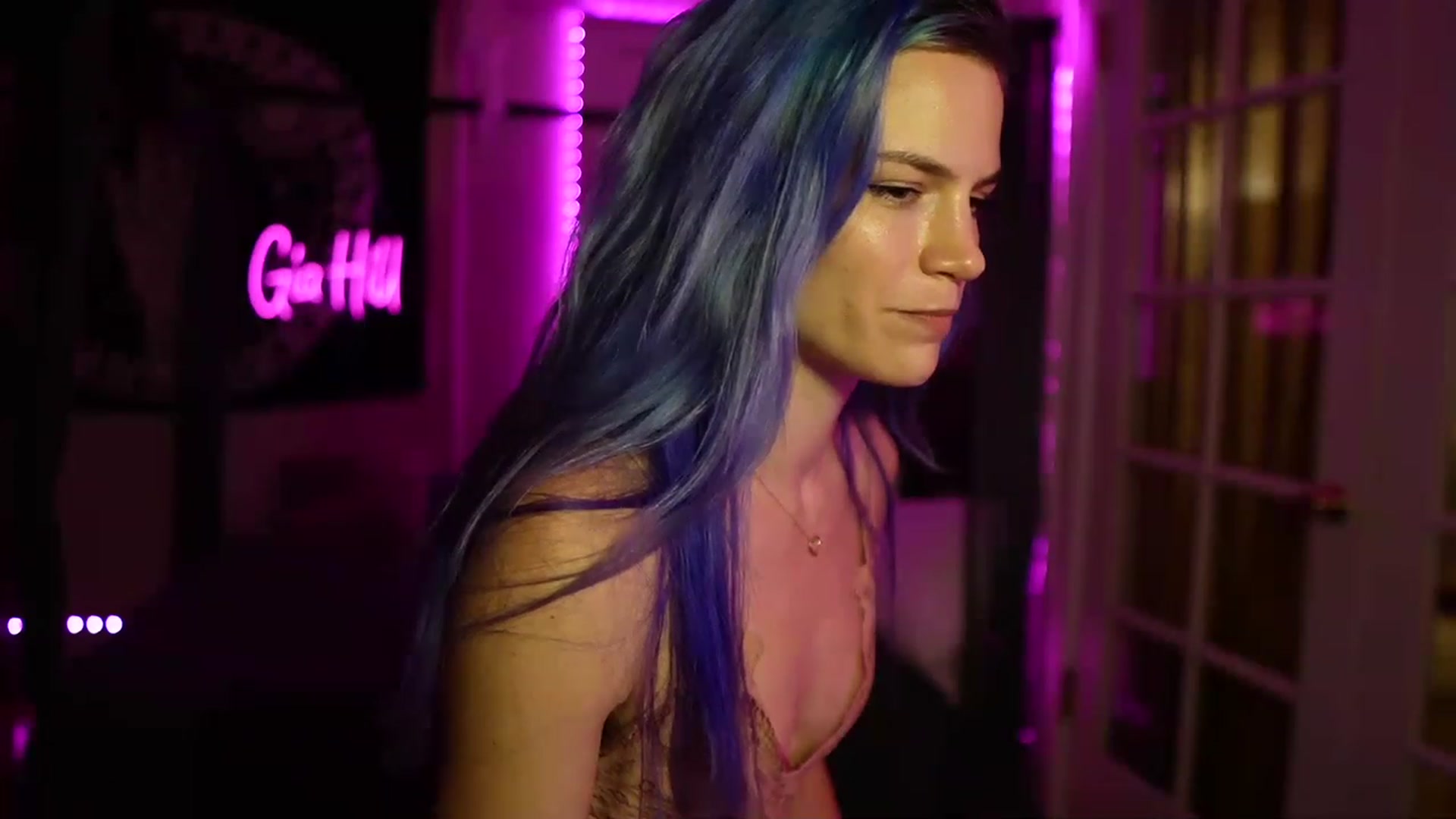 Gallery image thumbnail from Gia_Hill's myfreecams stream on, 04/13/2023, 24:04 image 20 of 20