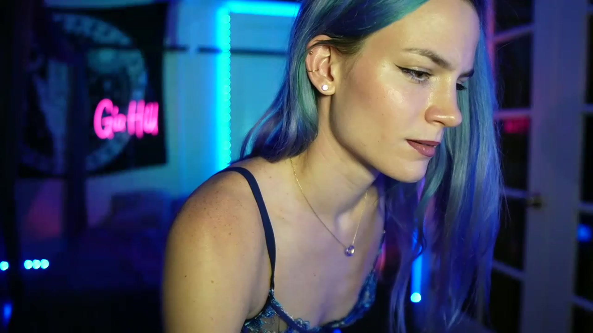 Gallery image thumbnail from Gia_Hill's myfreecams stream on, 04/15/2023, 02:17 image 18 of 20