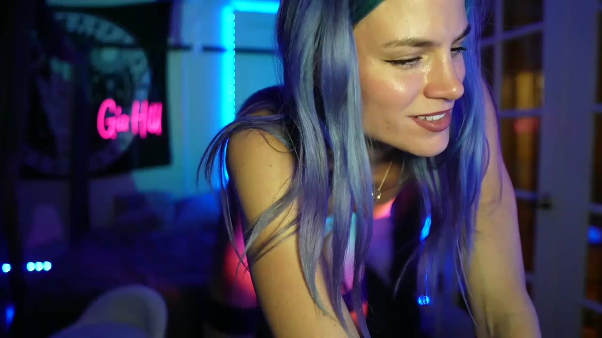 Gallery image thumbnail from Gia_Hill's myfreecams stream on, 04/15/2023, 03:08 image 18 of 20