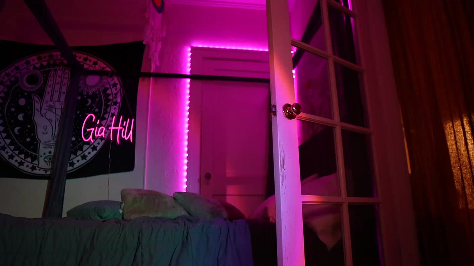 Gallery image thumbnail from Gia_Hill's myfreecams stream on, 04/16/2023, 04:56 image 2 of 20