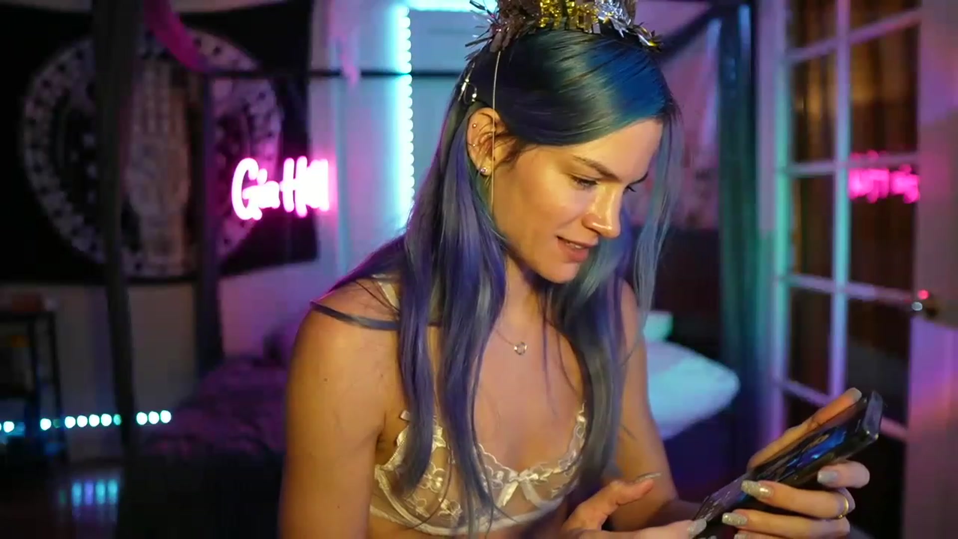 Gallery image thumbnail from Gia_Hill's myfreecams stream on, 04/19/2023, 24:19 image 17 of 20