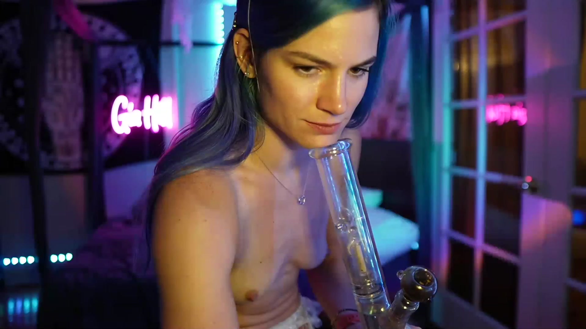 Gallery image thumbnail from Gia_Hill's myfreecams stream on, 04/19/2023, 01:27 image 19 of 20