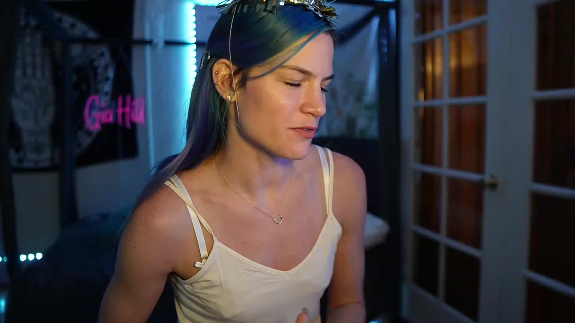 Gallery image thumbnail from Gia_Hill's myfreecams stream on, 04/19/2023, 01:27 image 1 of 20