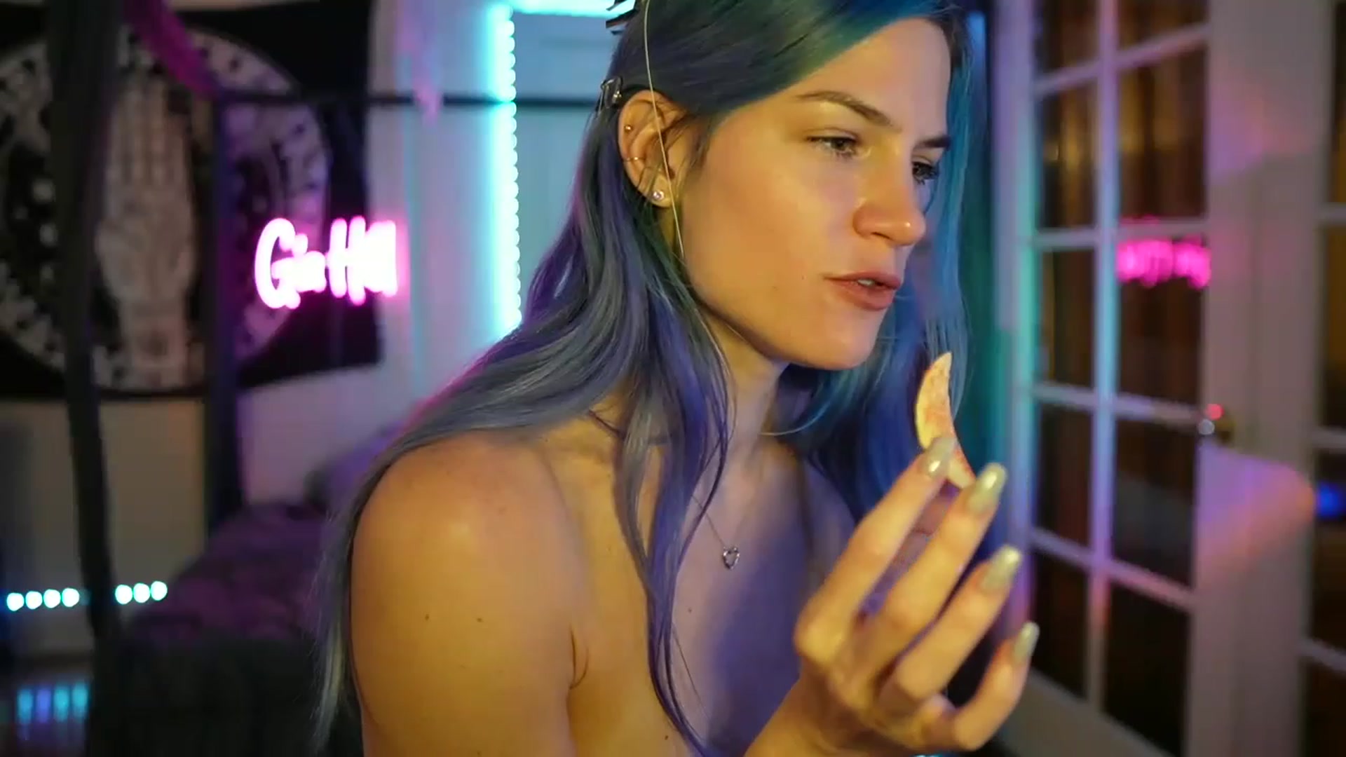 Gallery image thumbnail from Gia_Hill's myfreecams stream on, 04/19/2023, 02:41 image 2 of 20