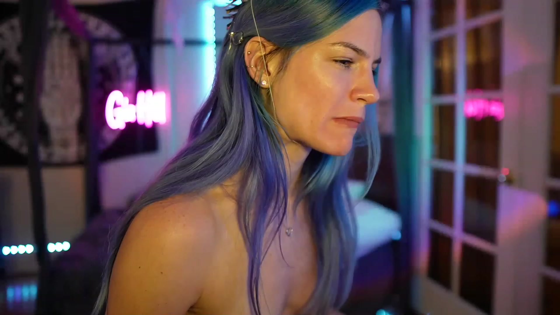 Gallery image thumbnail from Gia_Hill's myfreecams stream on, 04/19/2023, 02:41 image 3 of 20